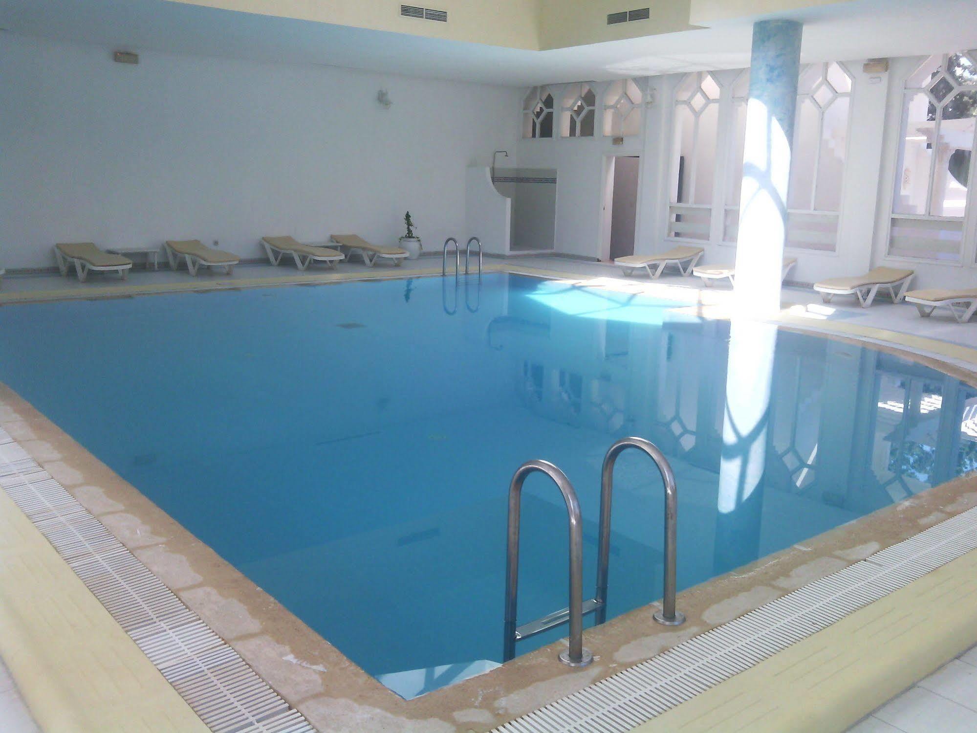 Golf Hotel